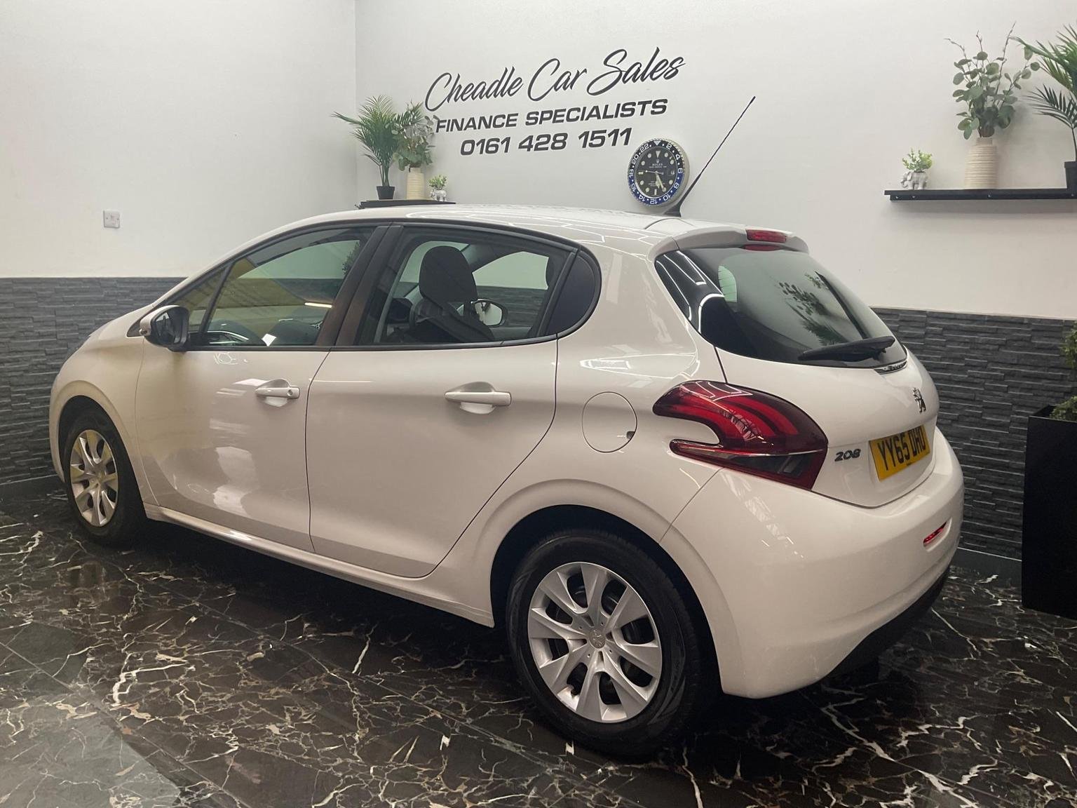 Peugeot 208