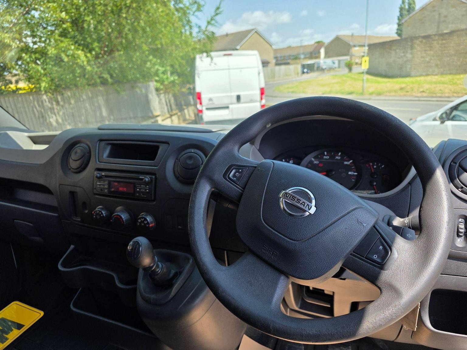 Nissan NV400