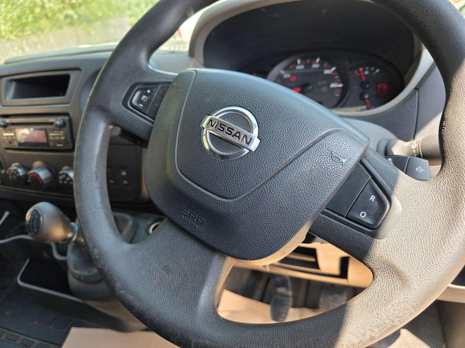 Nissan NV400