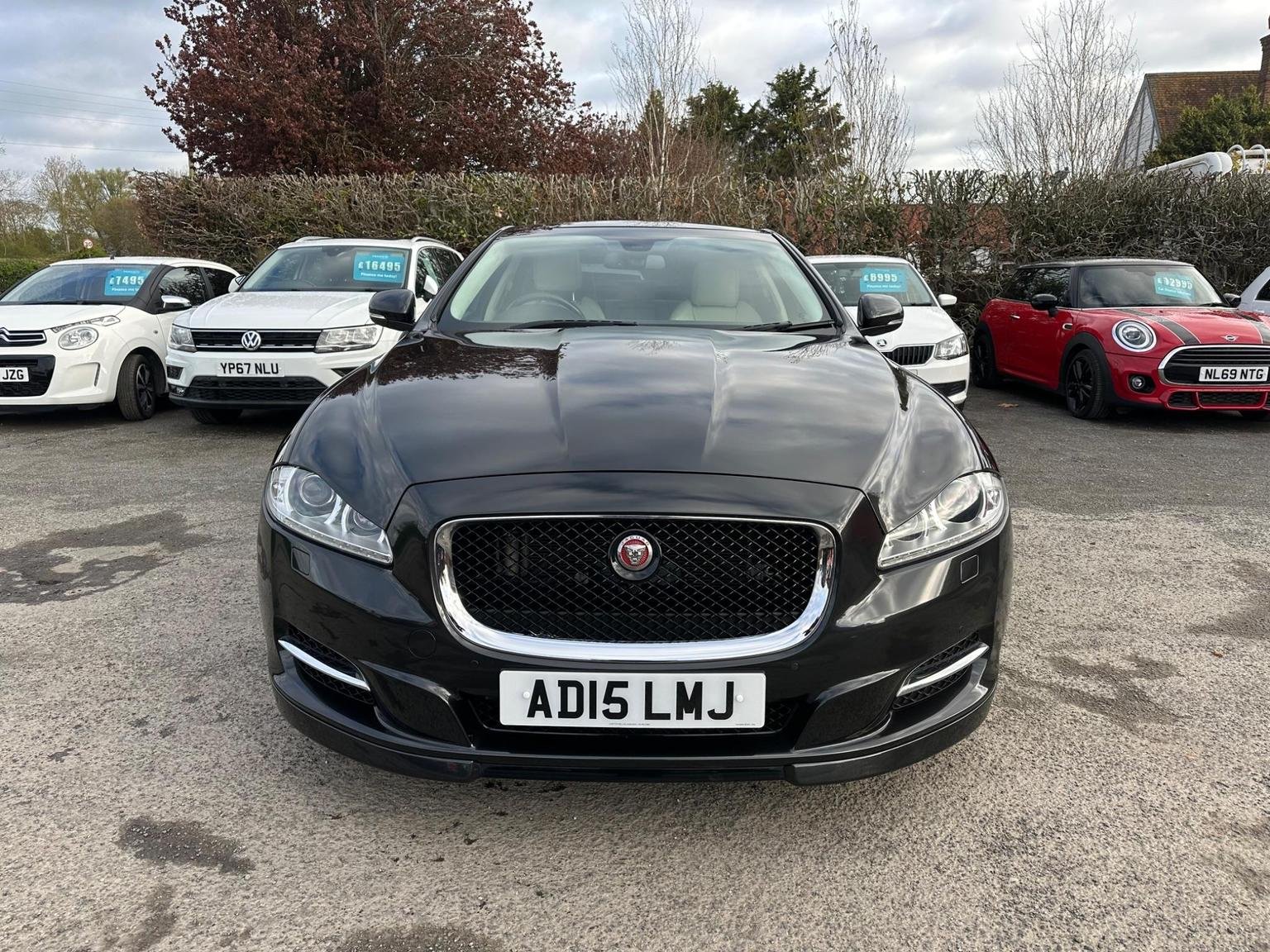 Jaguar XJ
