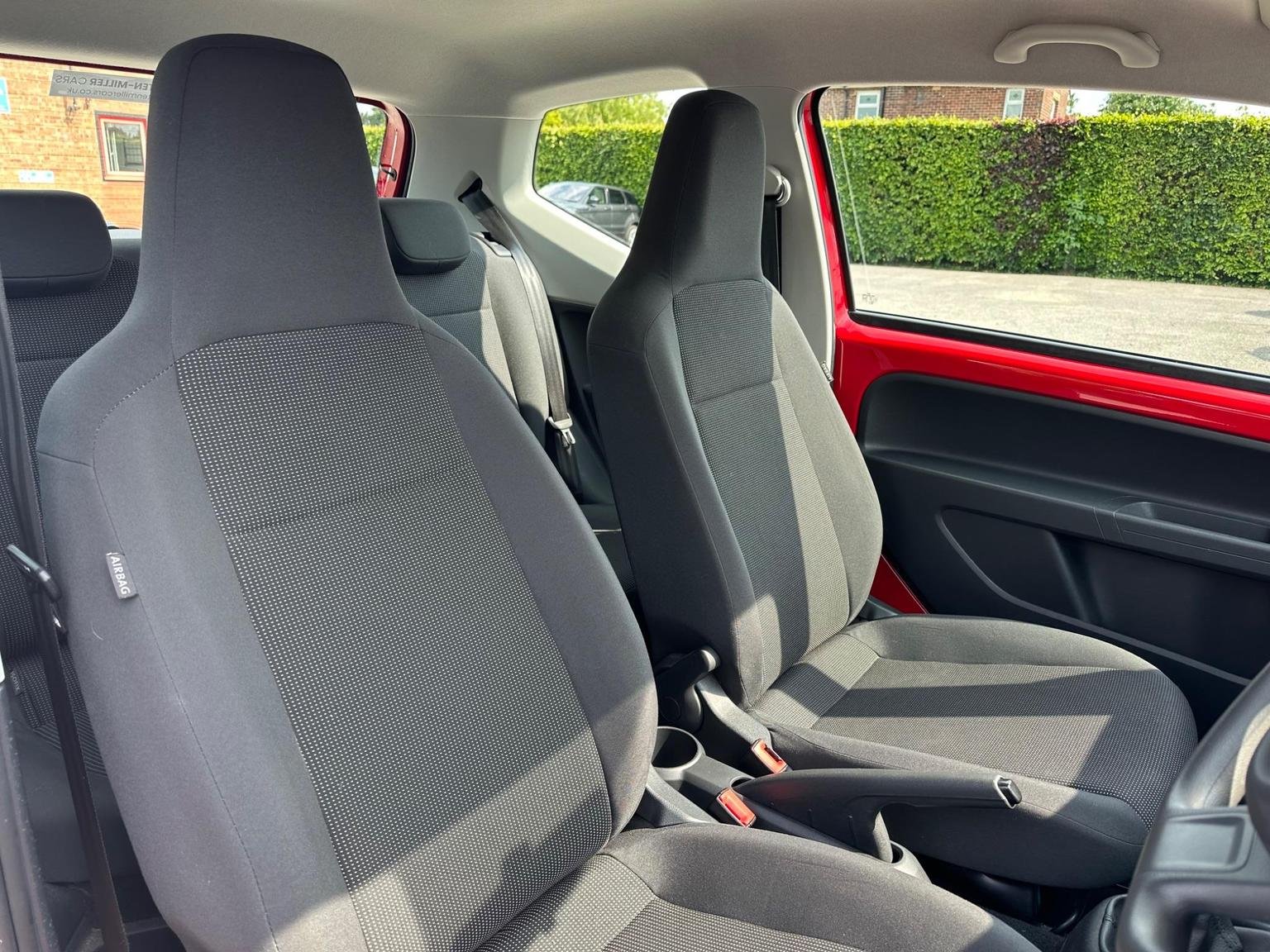 Volkswagen UP