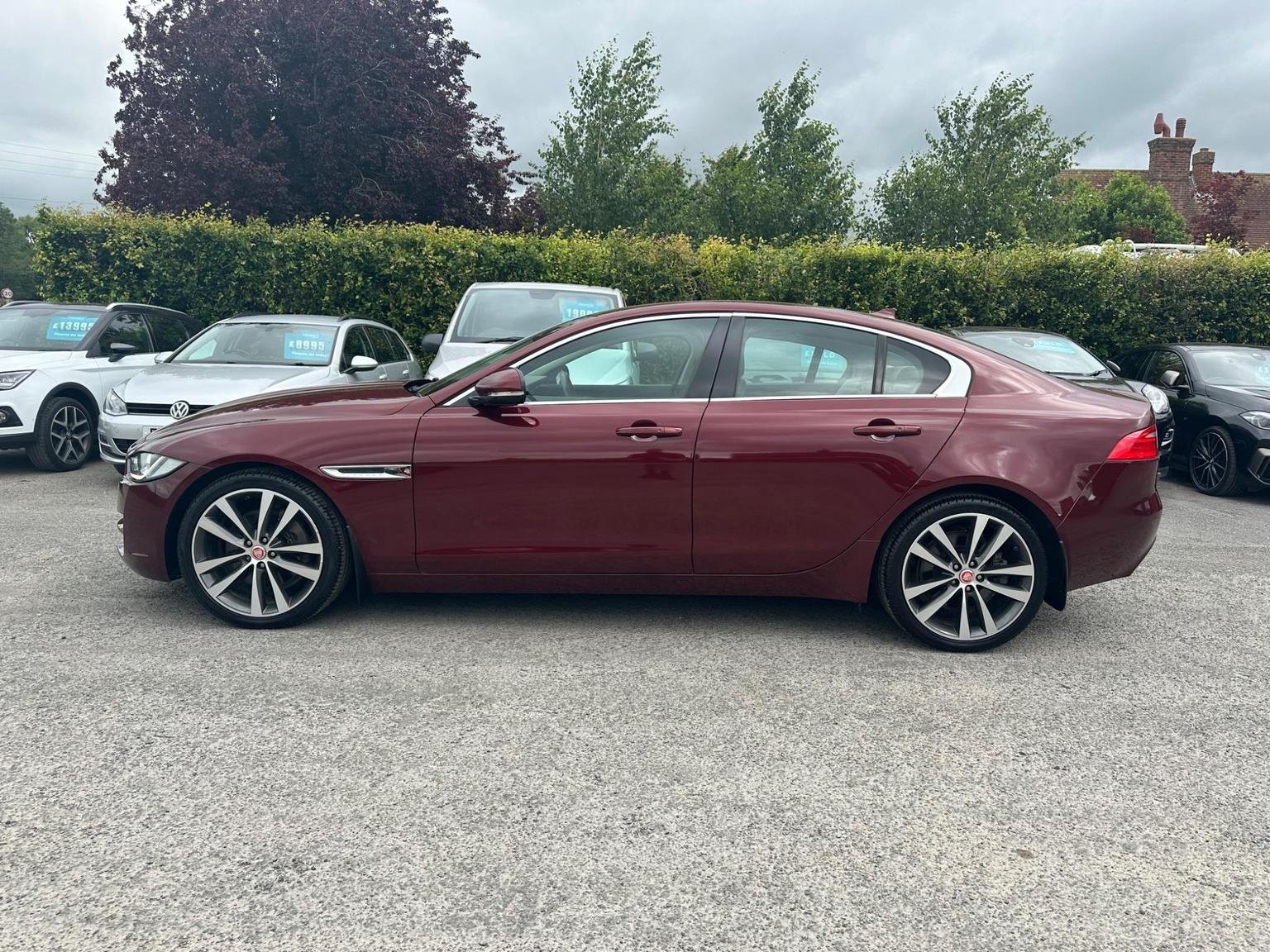 Jaguar XE