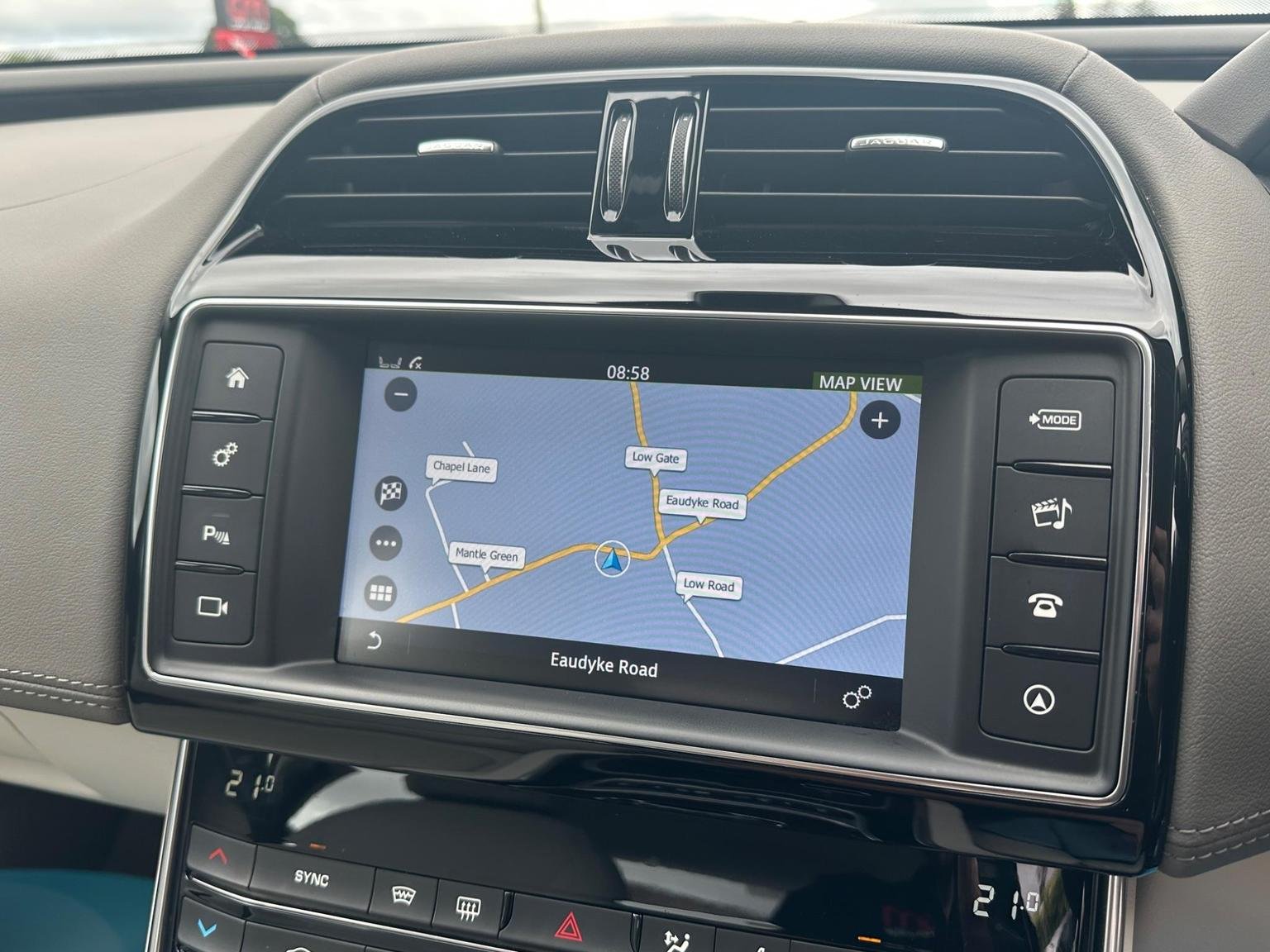 Jaguar XE