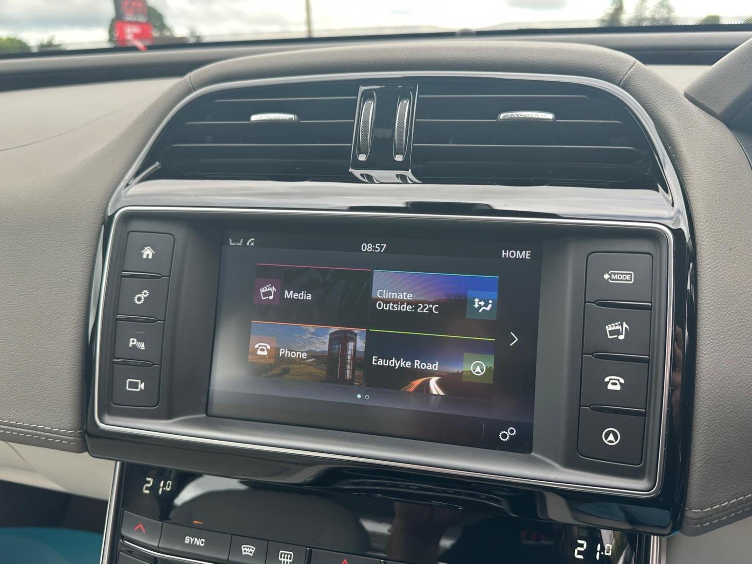 Jaguar XE