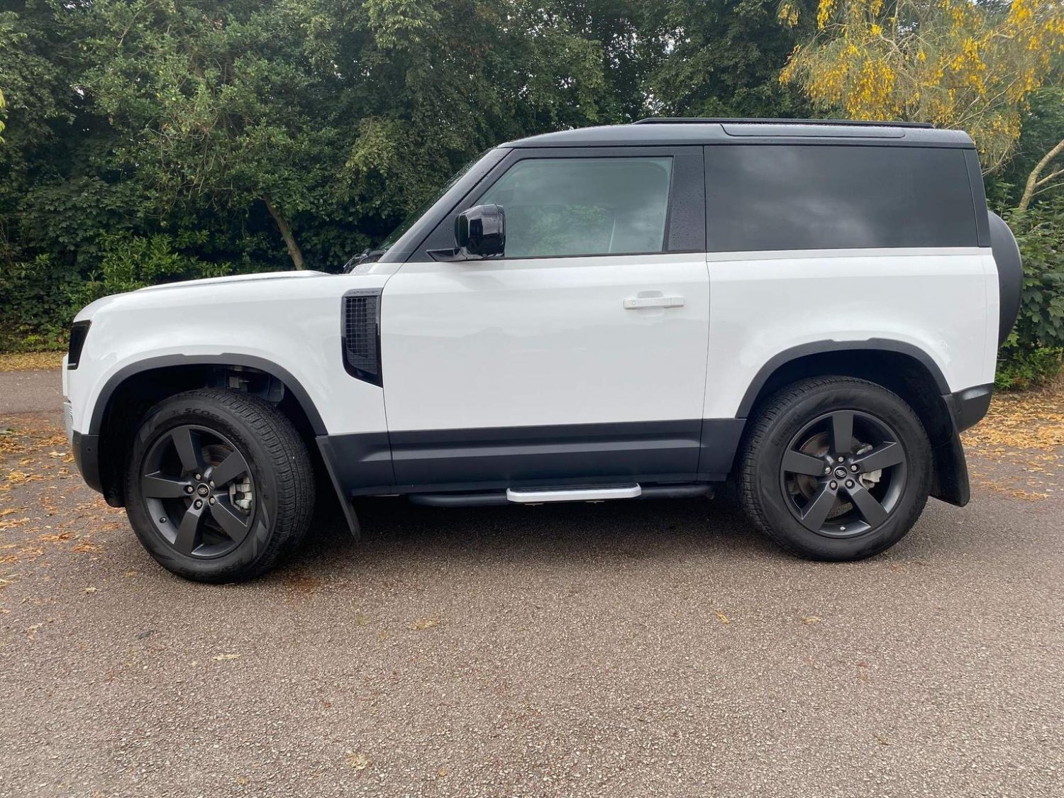 Land Rover 90
