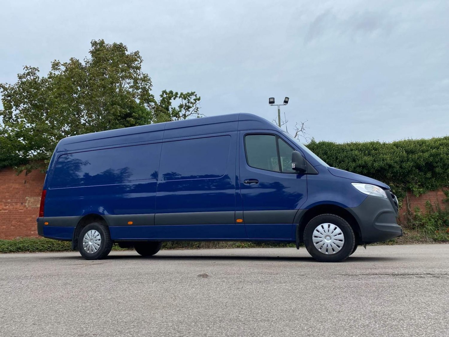 Mercedes Benz Sprinter