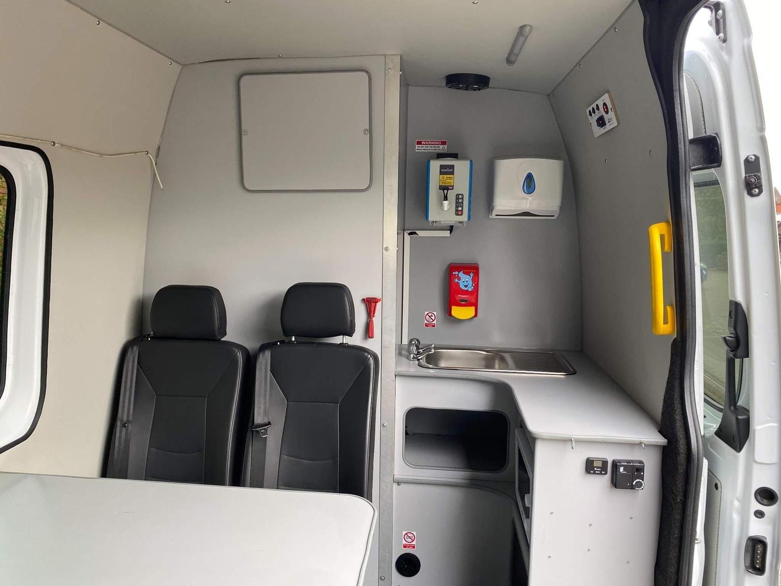 Mercedes Benz Sprinter