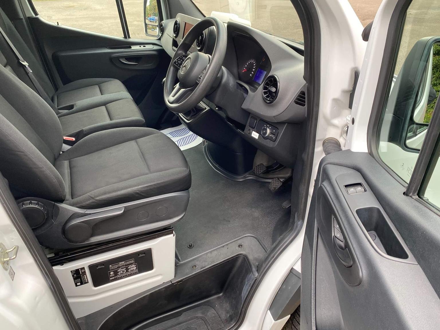 Mercedes Benz Sprinter