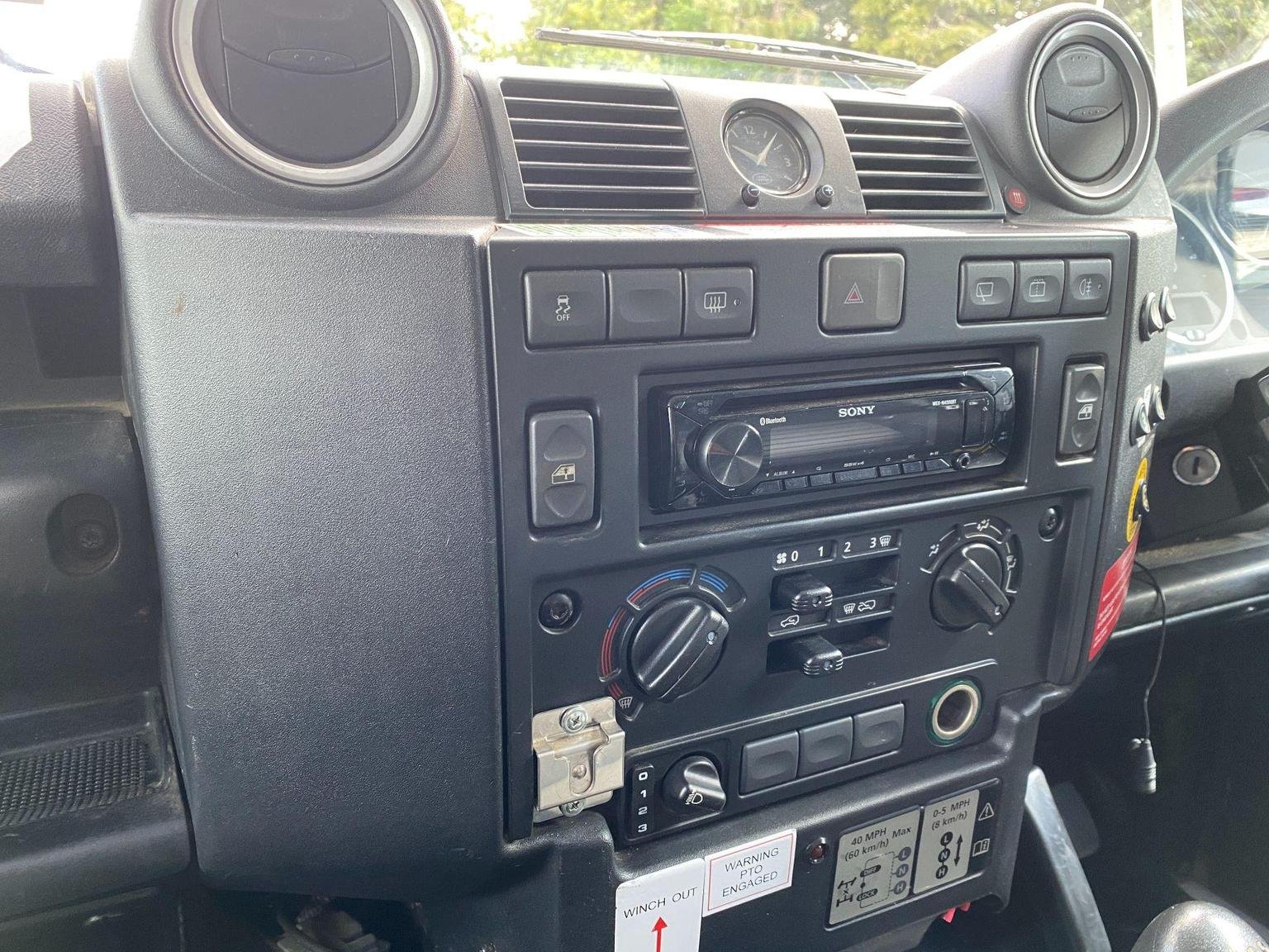 Land Rover 110