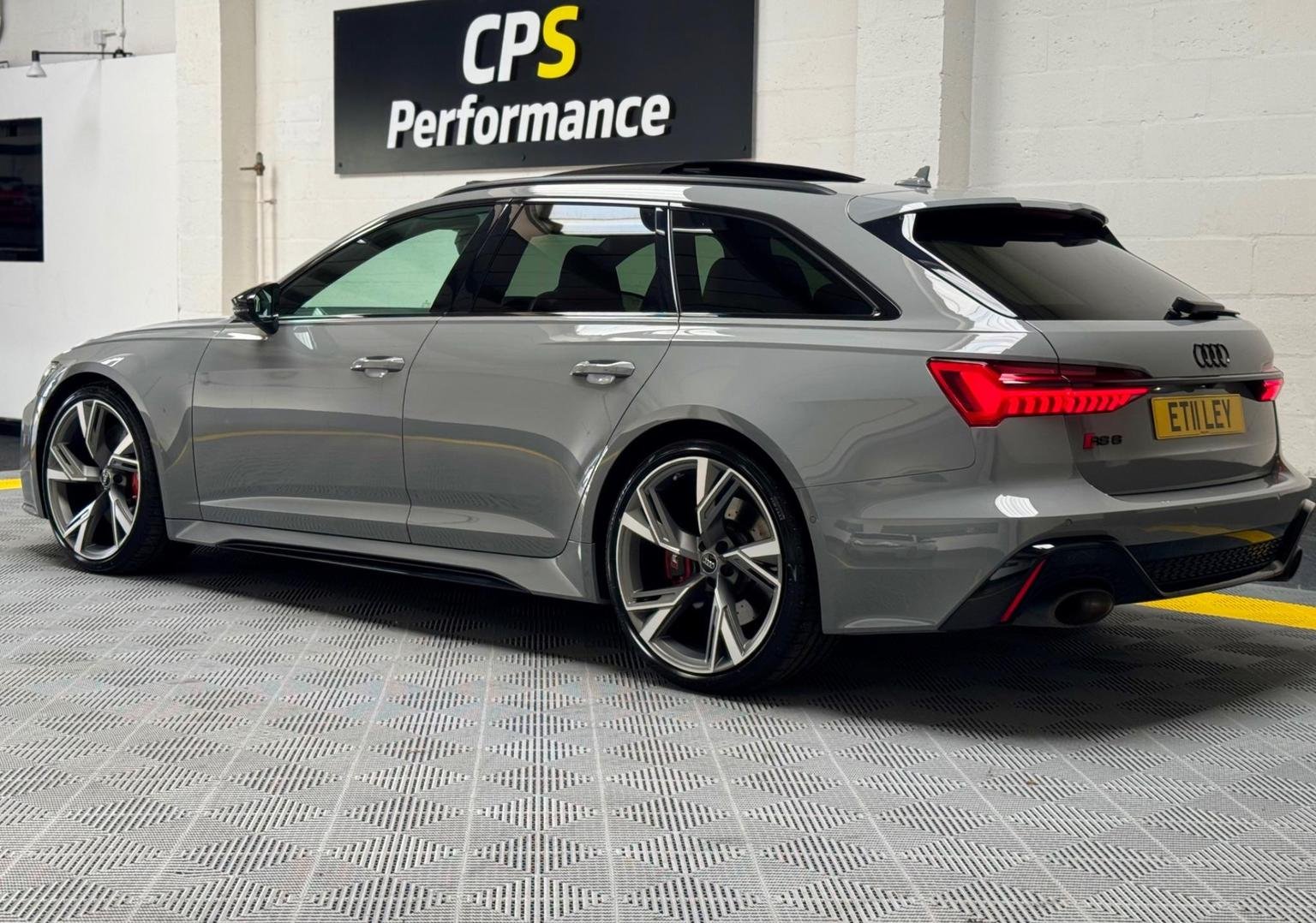 Audi RS6