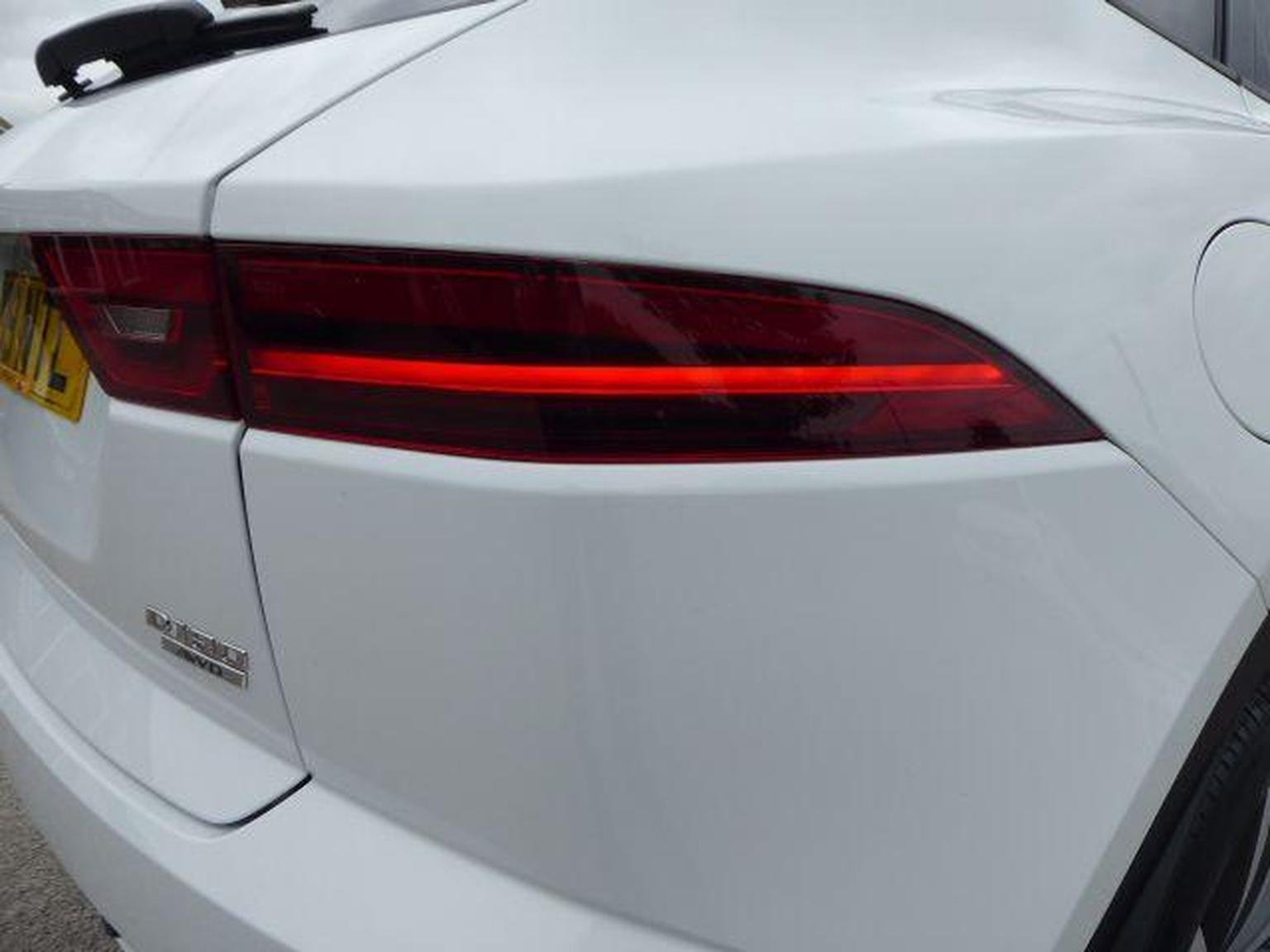 Jaguar E Pace