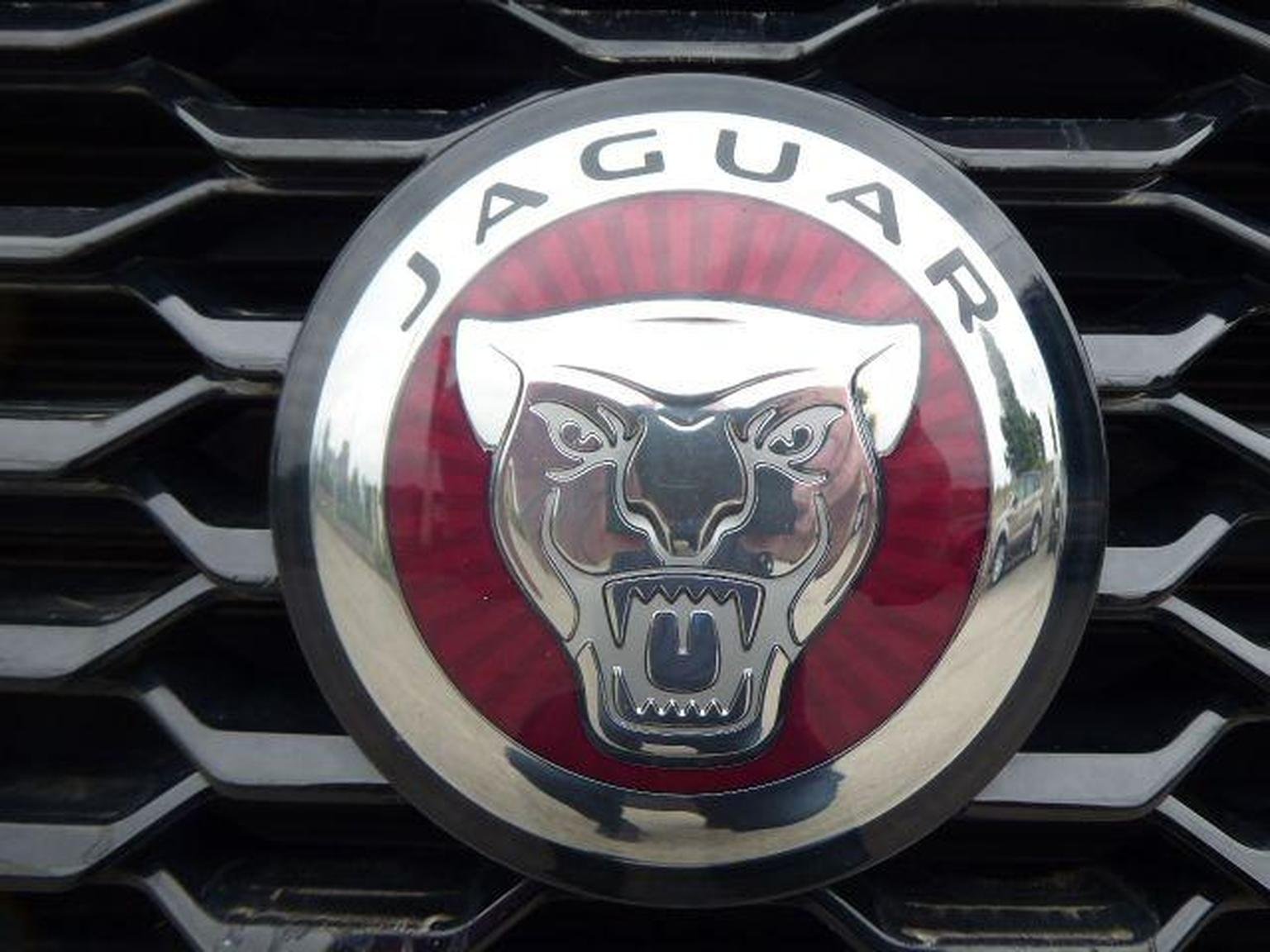 Jaguar E Pace
