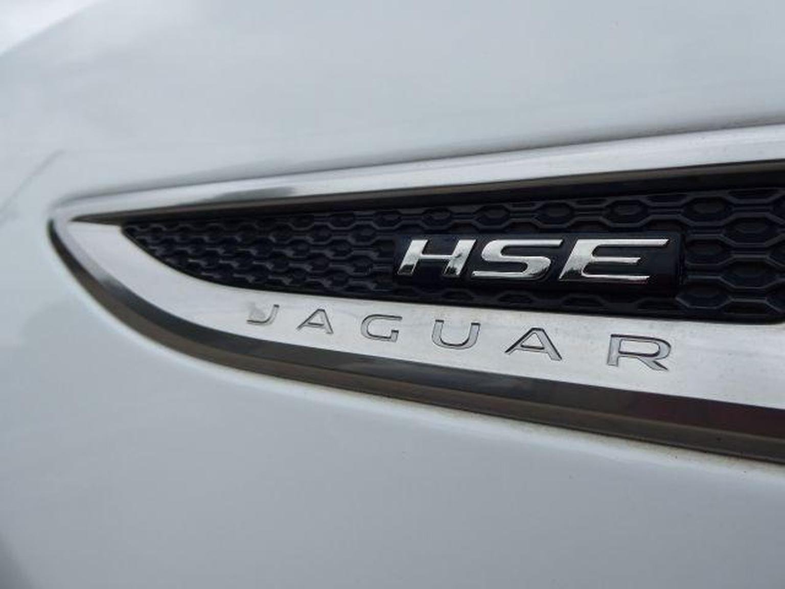 Jaguar E Pace