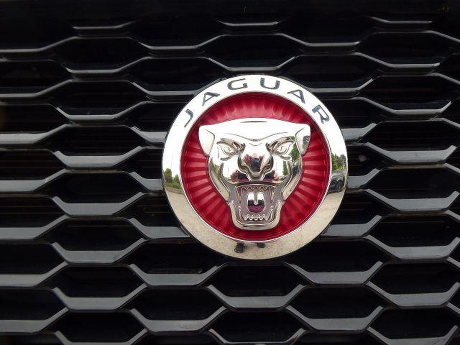 Jaguar E Pace