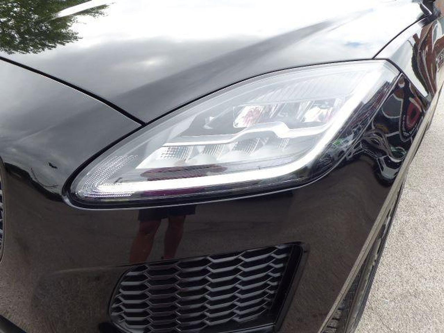 Jaguar E Pace