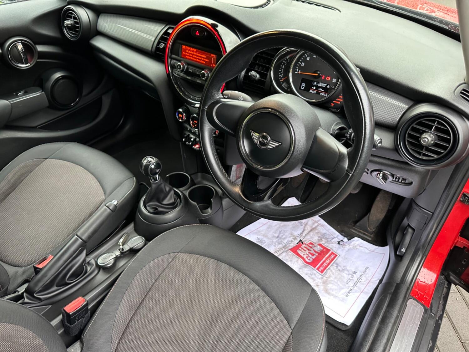 MINI Hatch