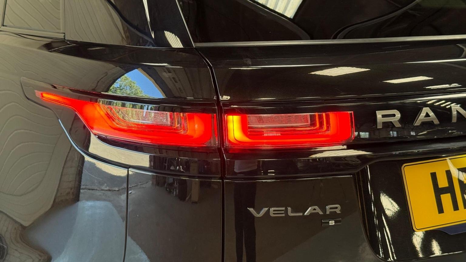 Land Rover Range Rover Velar