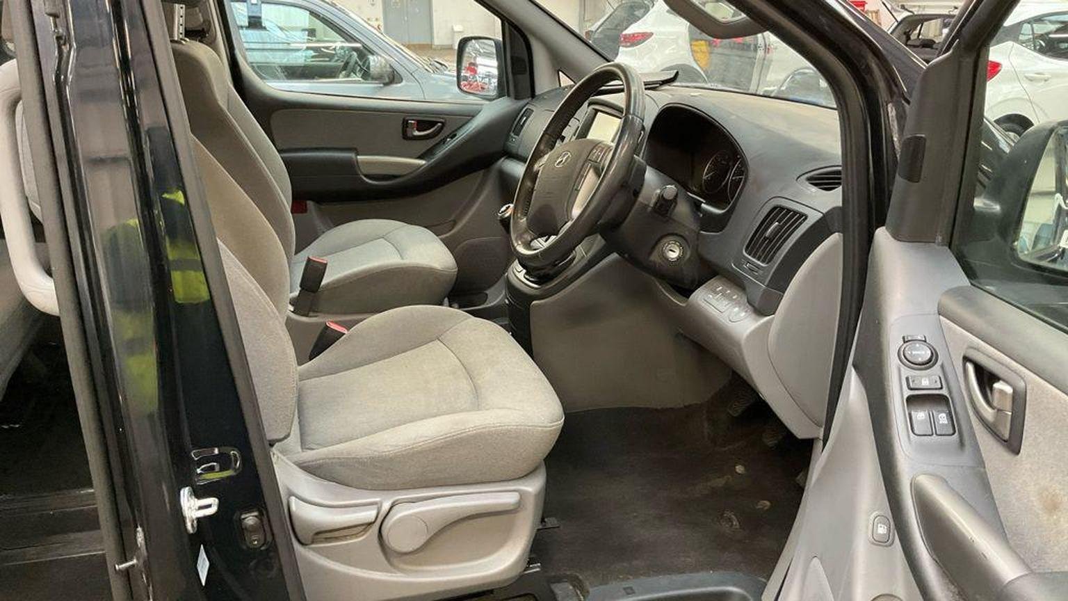 Hyundai i800
