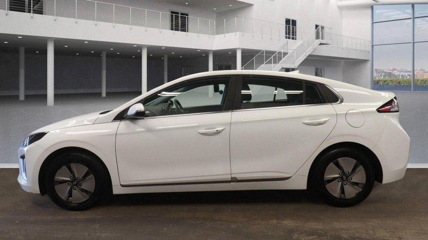 Hyundai IONIQ