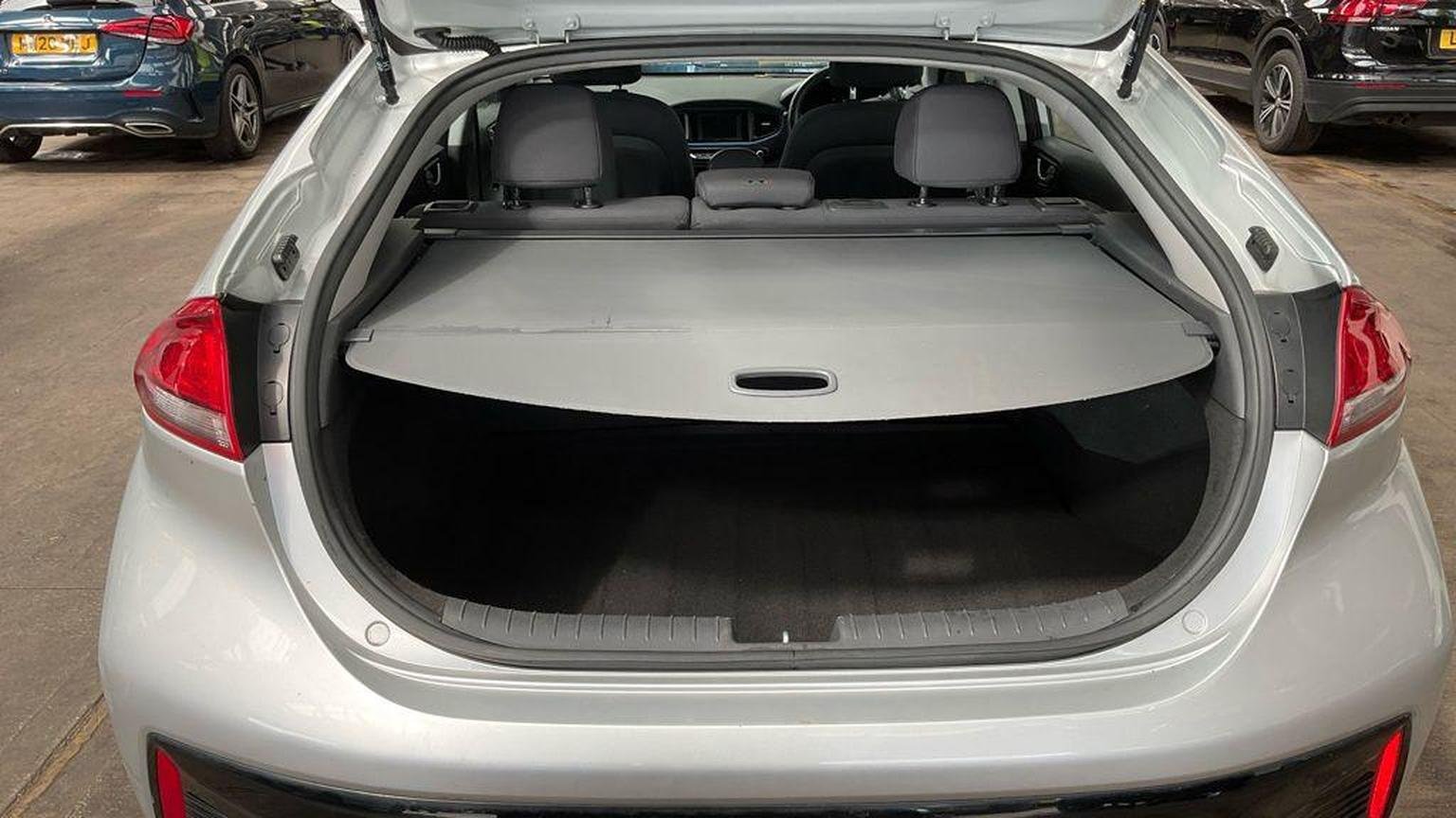 Hyundai IONIQ