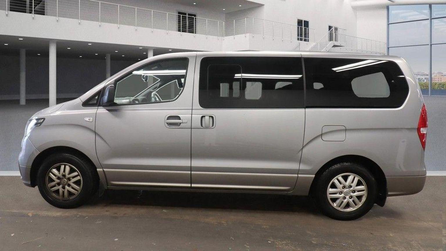 Hyundai i800
