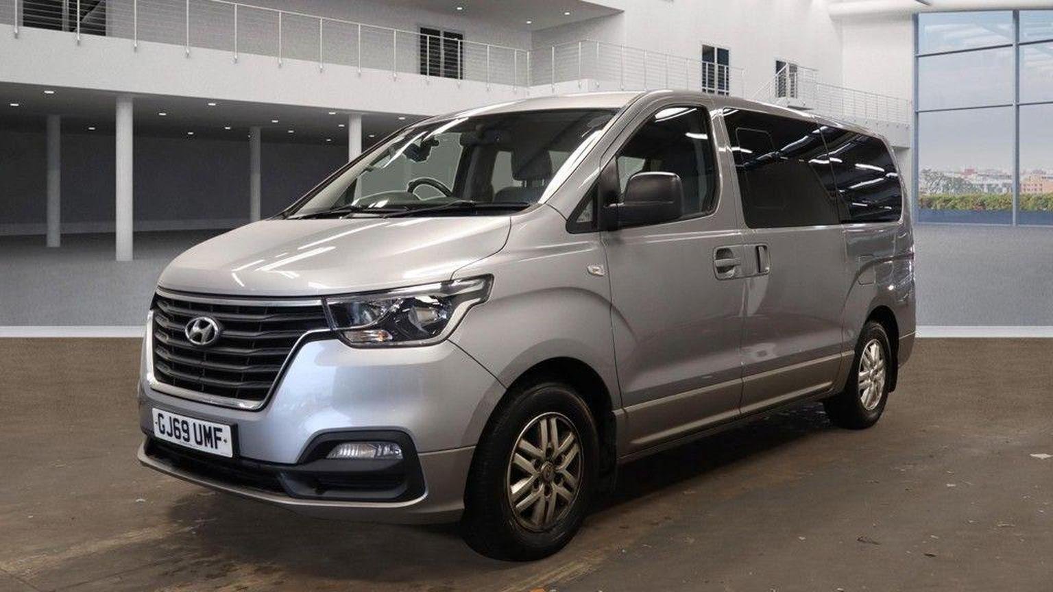 Hyundai i800