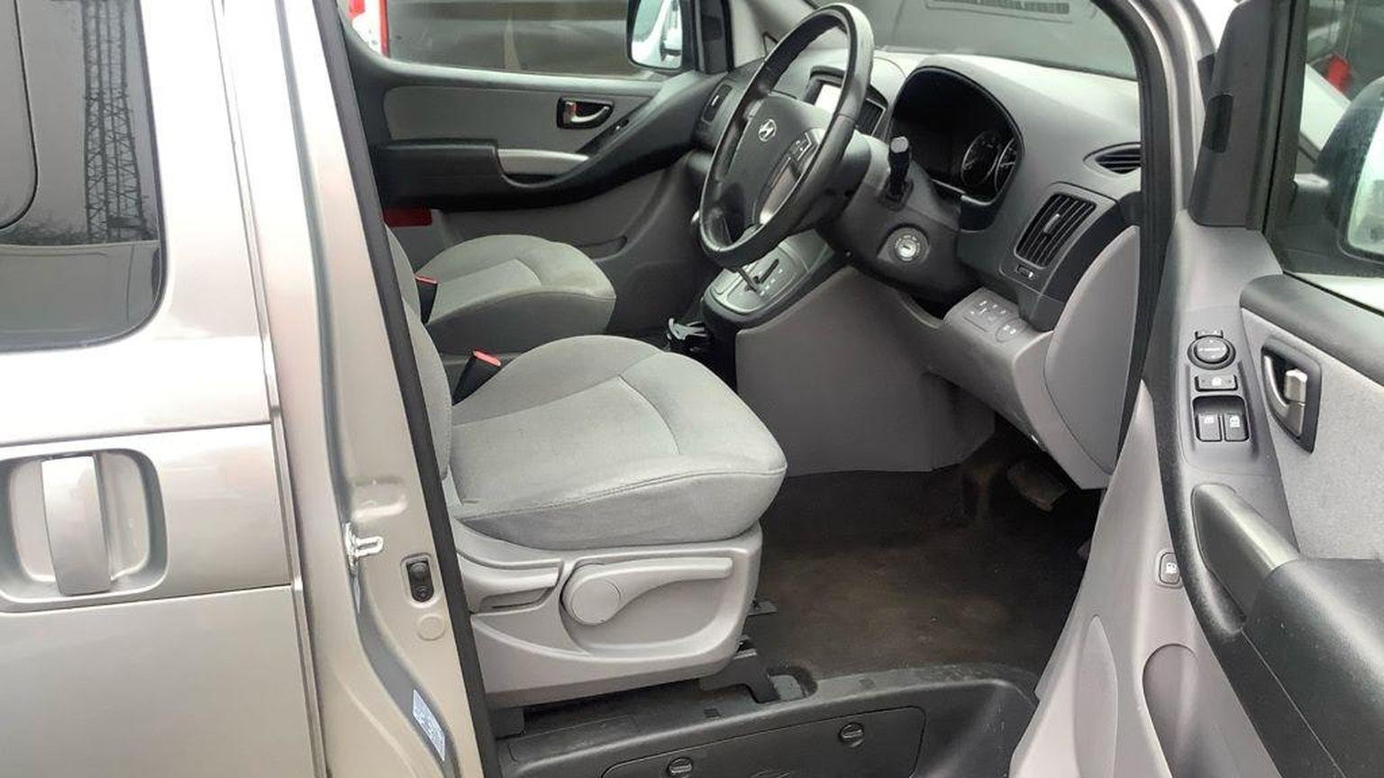 Hyundai i800