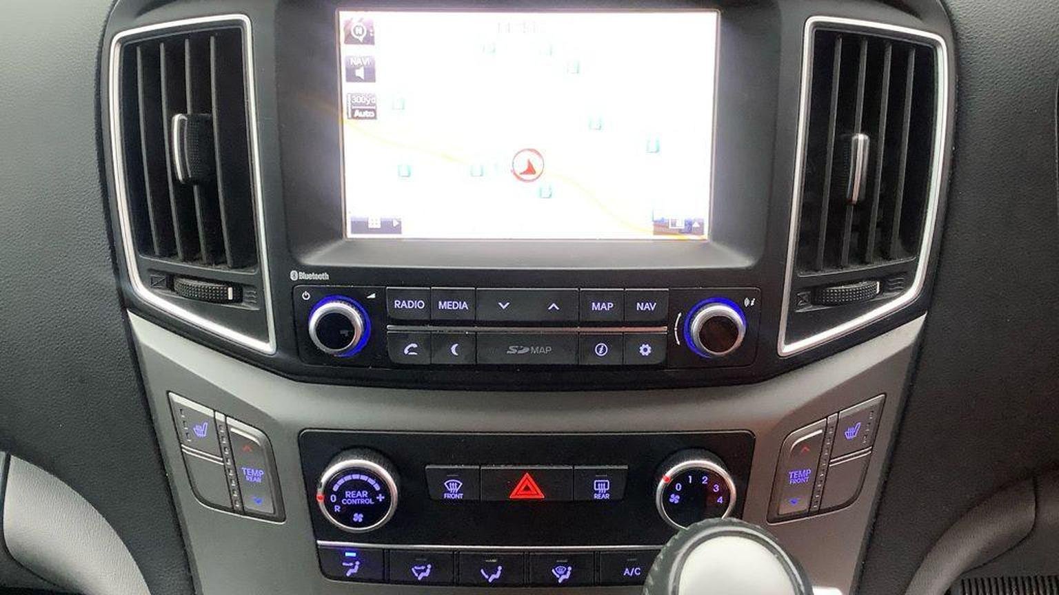 Hyundai i800