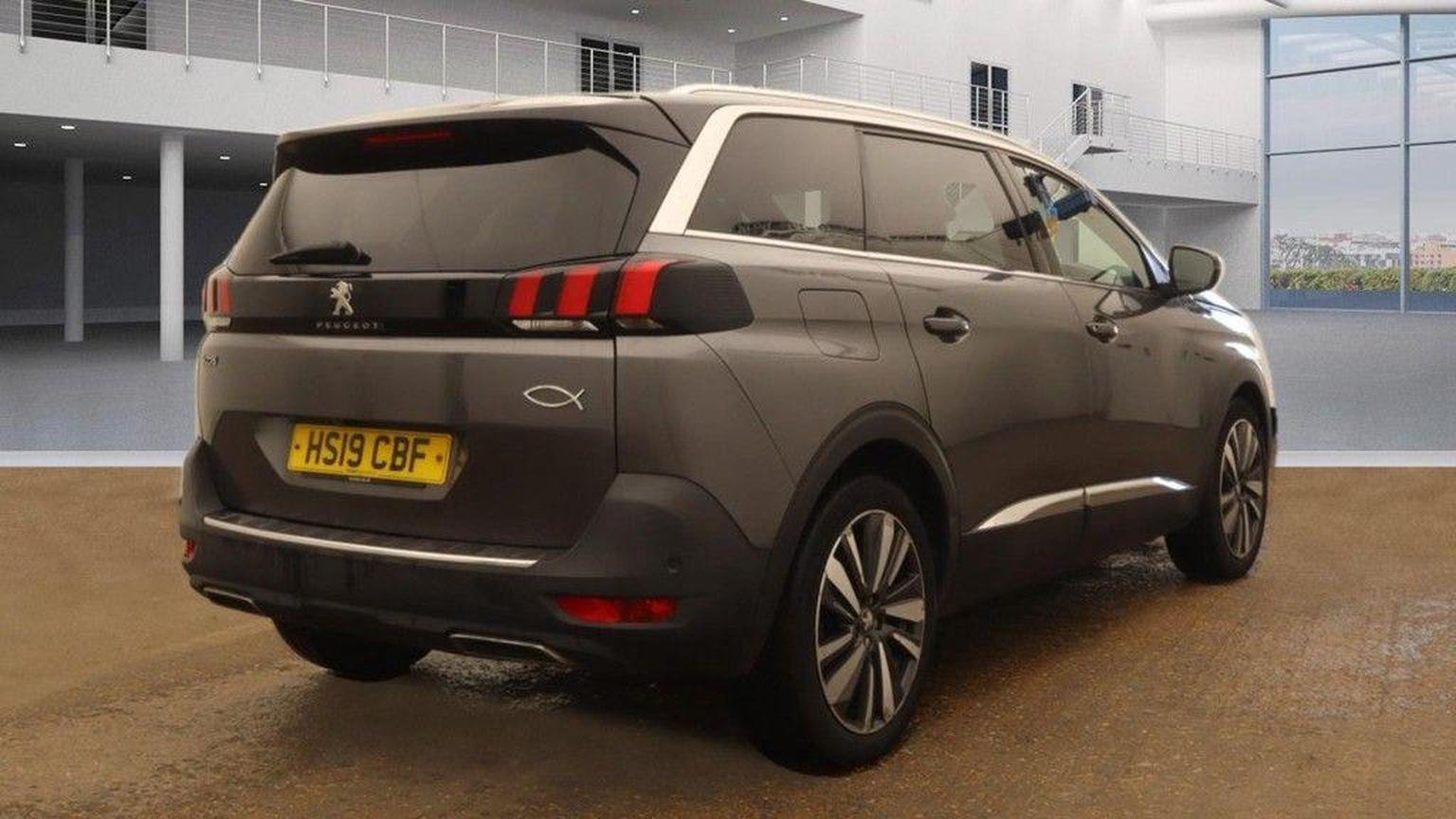 Peugeot 5008