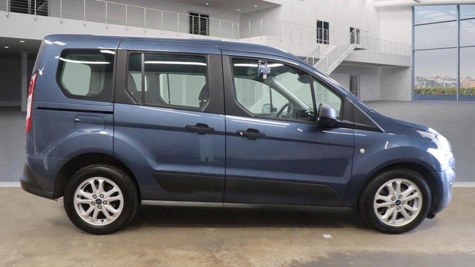 Ford Tourneo