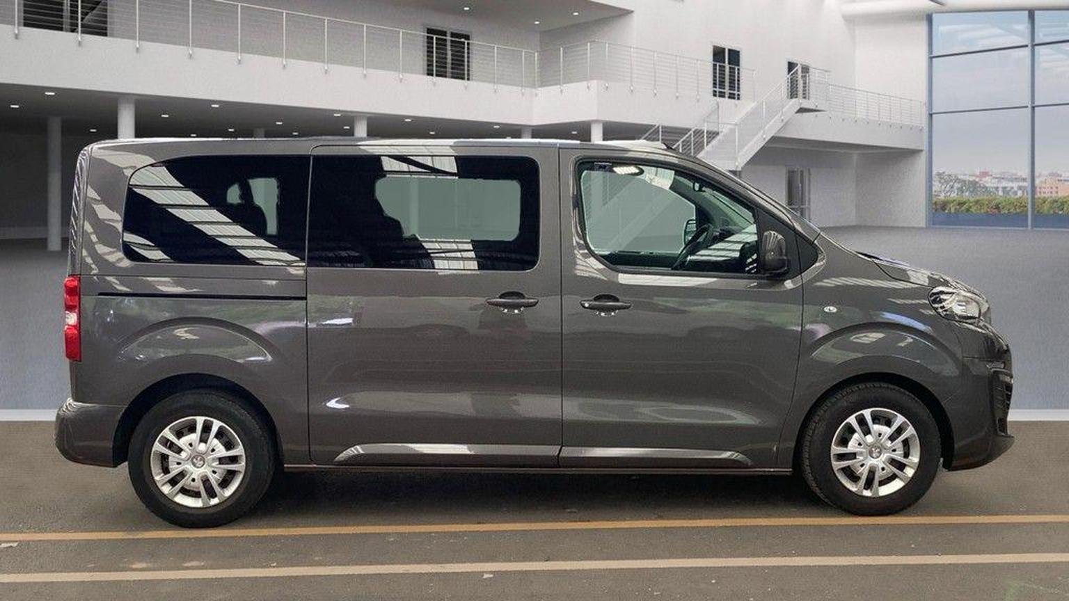 Peugeot Traveller