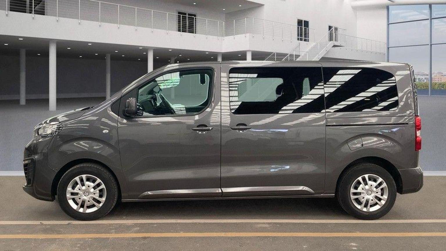Peugeot Traveller