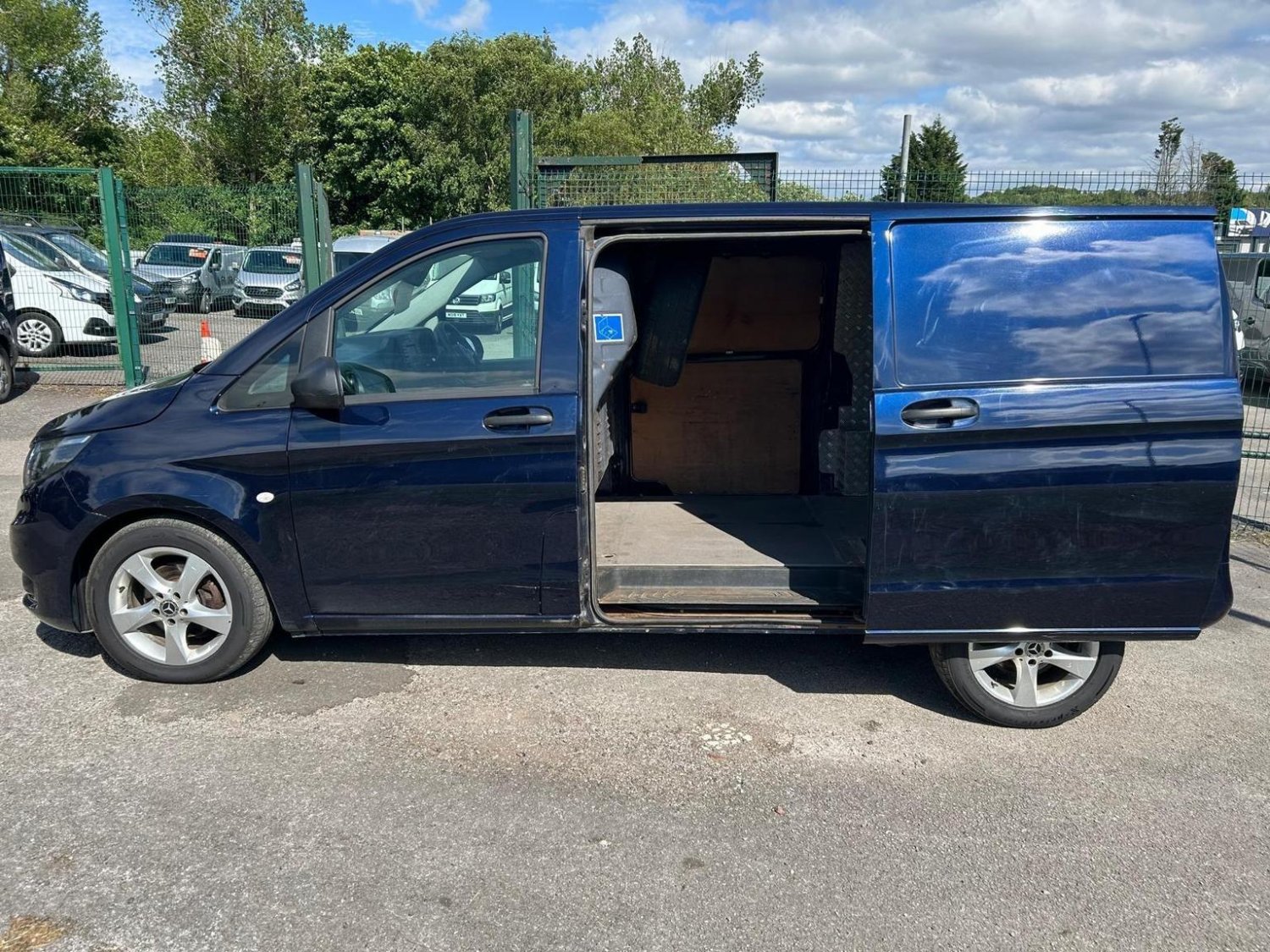 Mercedes Benz Vito