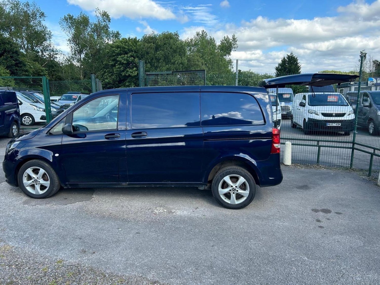 Mercedes Benz Vito