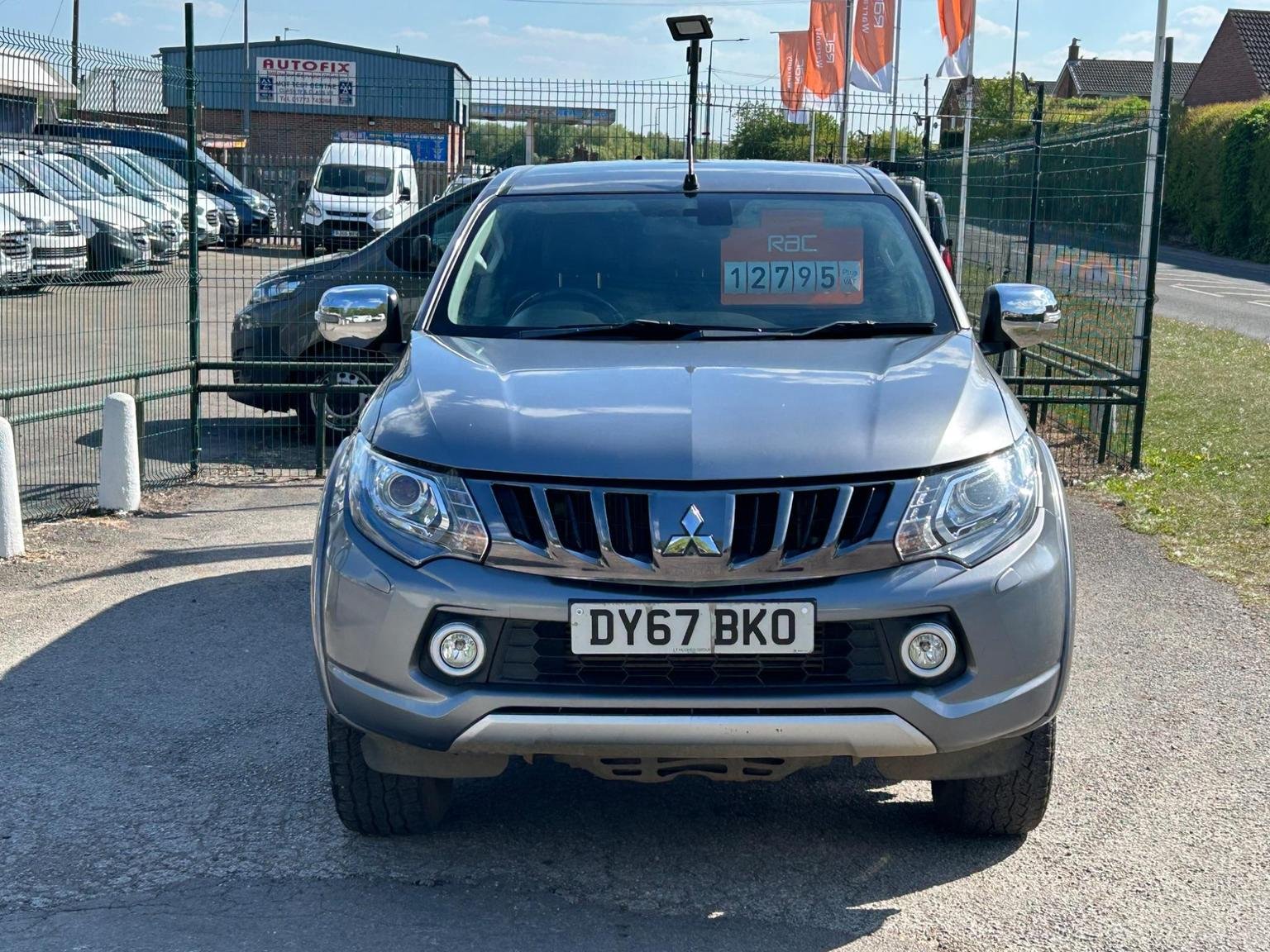 Mitsubishi L200