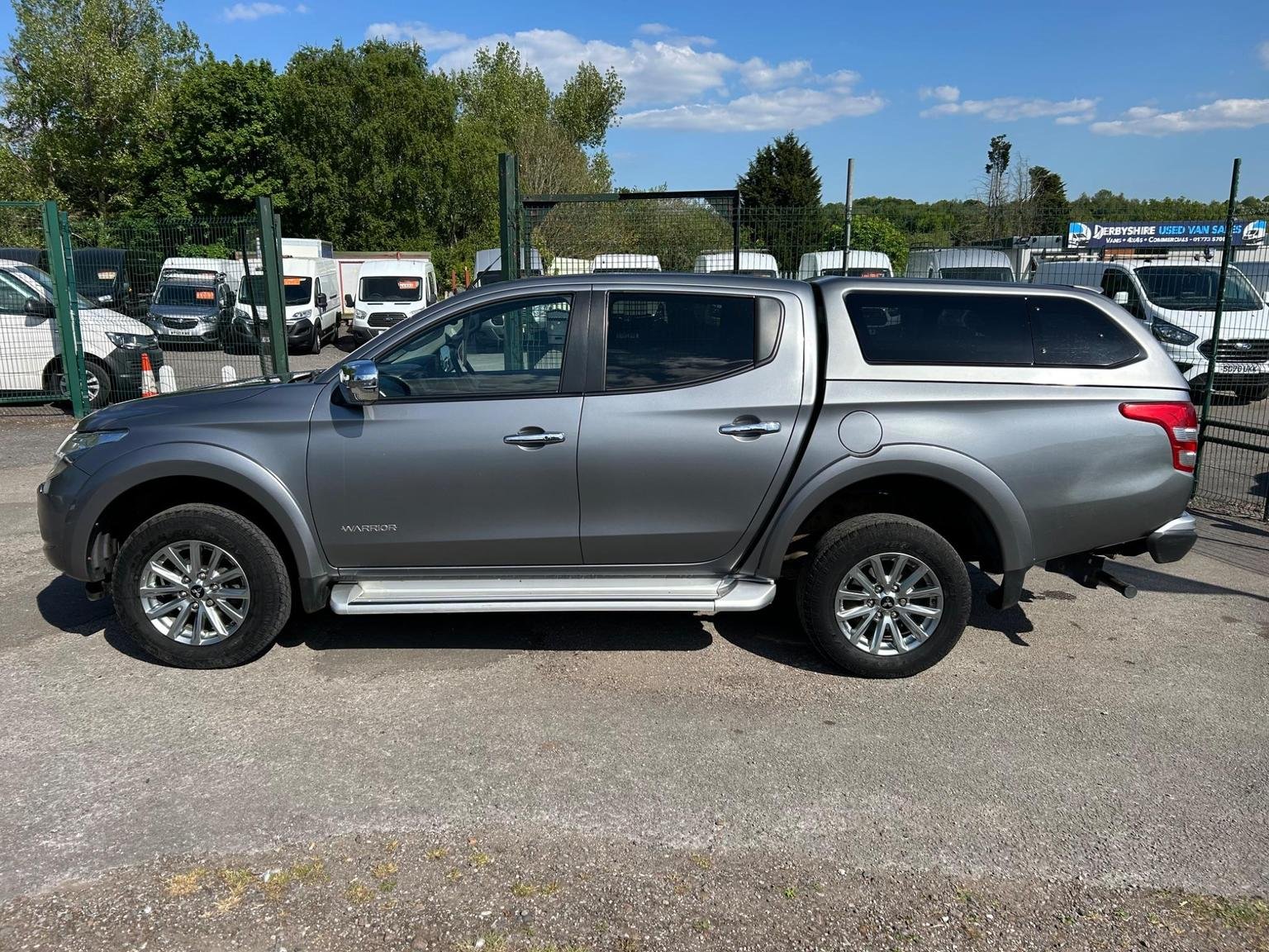 Mitsubishi L200
