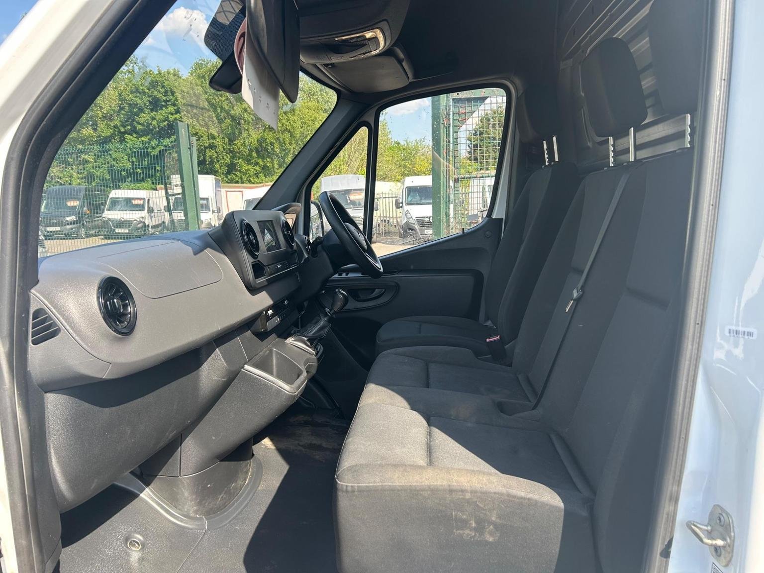 Mercedes Benz Sprinter