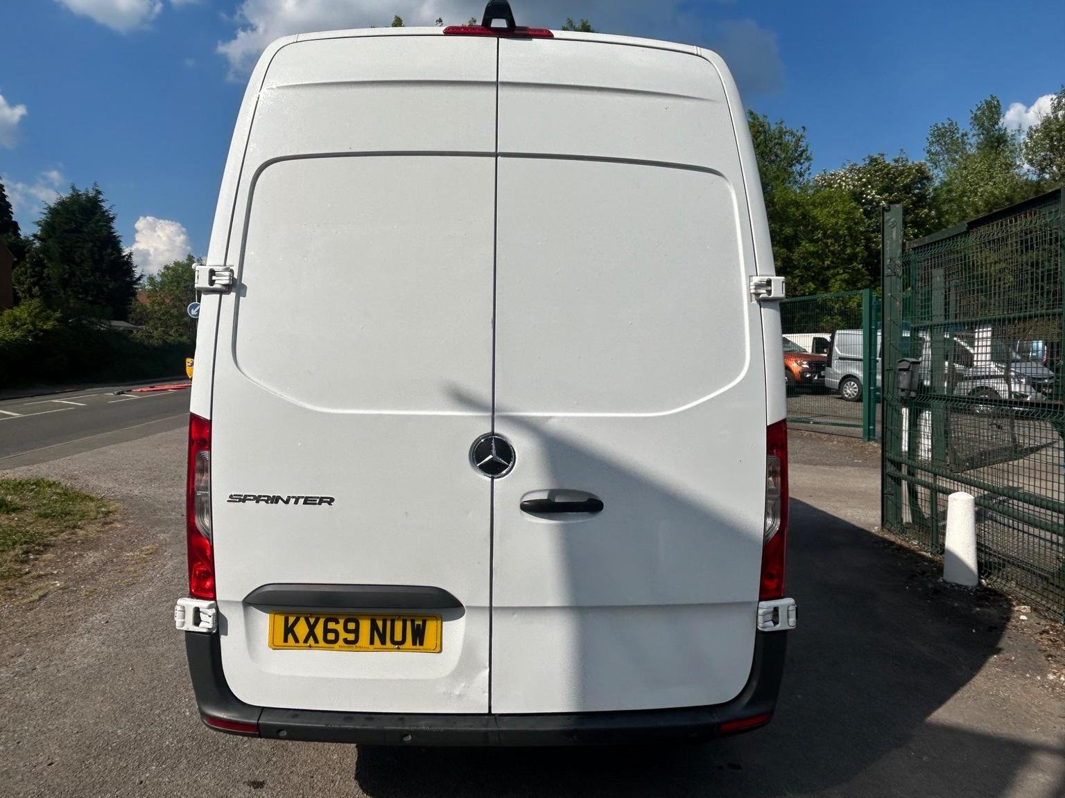 Mercedes Benz Sprinter