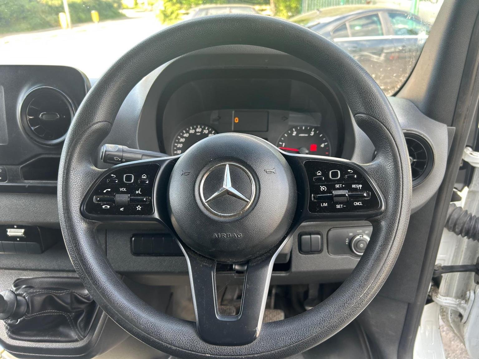 Mercedes Benz Sprinter