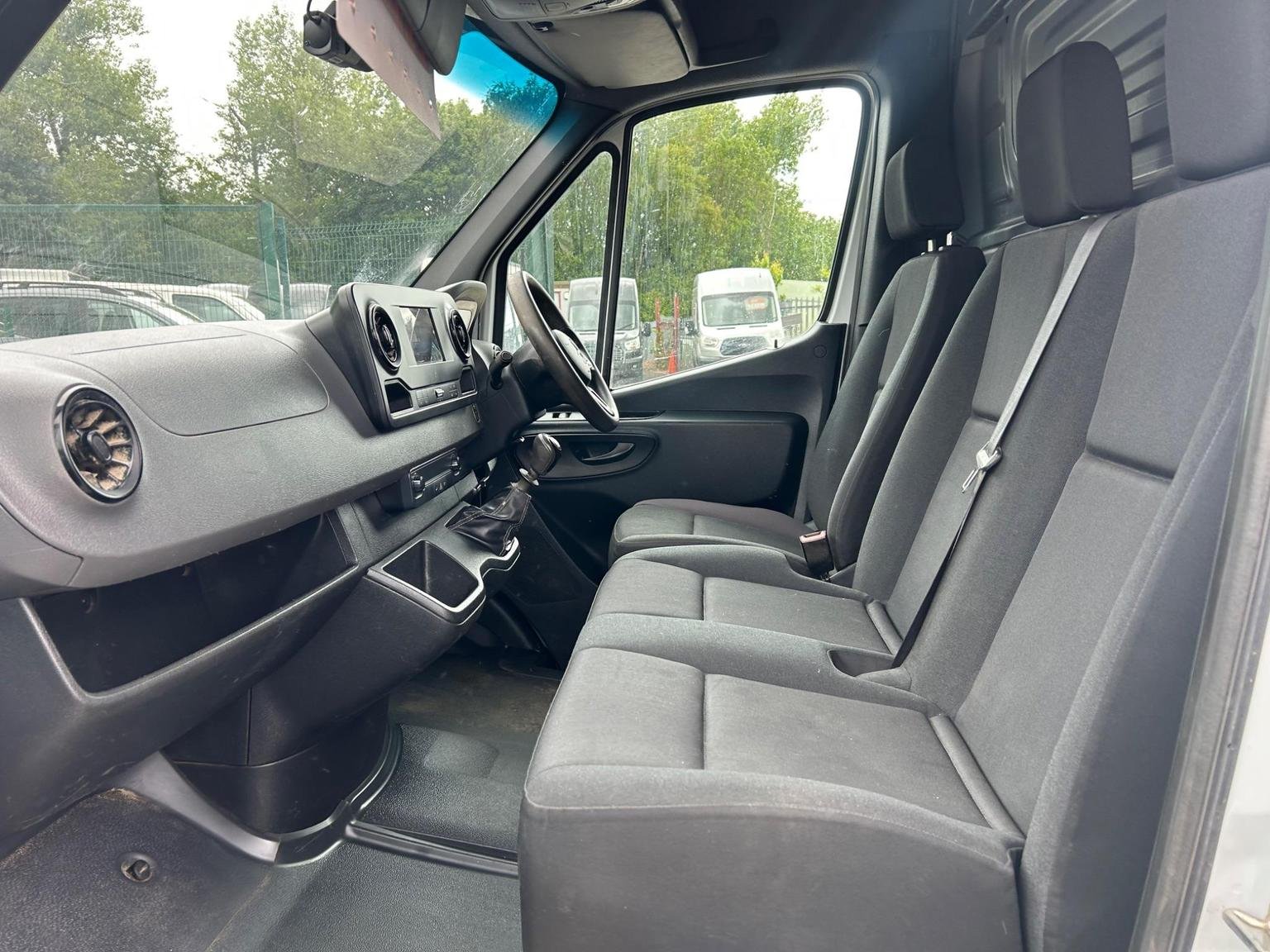 Mercedes Benz Sprinter