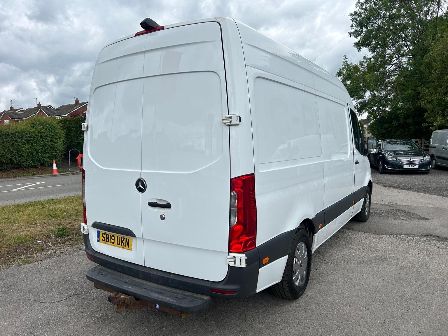 Mercedes Benz Sprinter