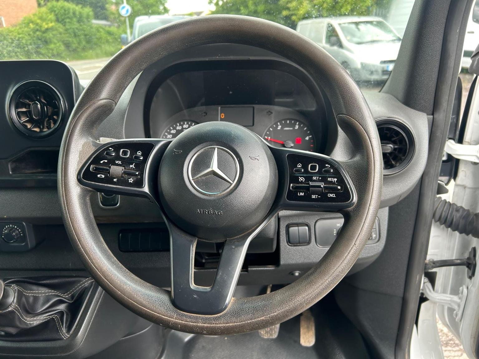 Mercedes Benz Sprinter