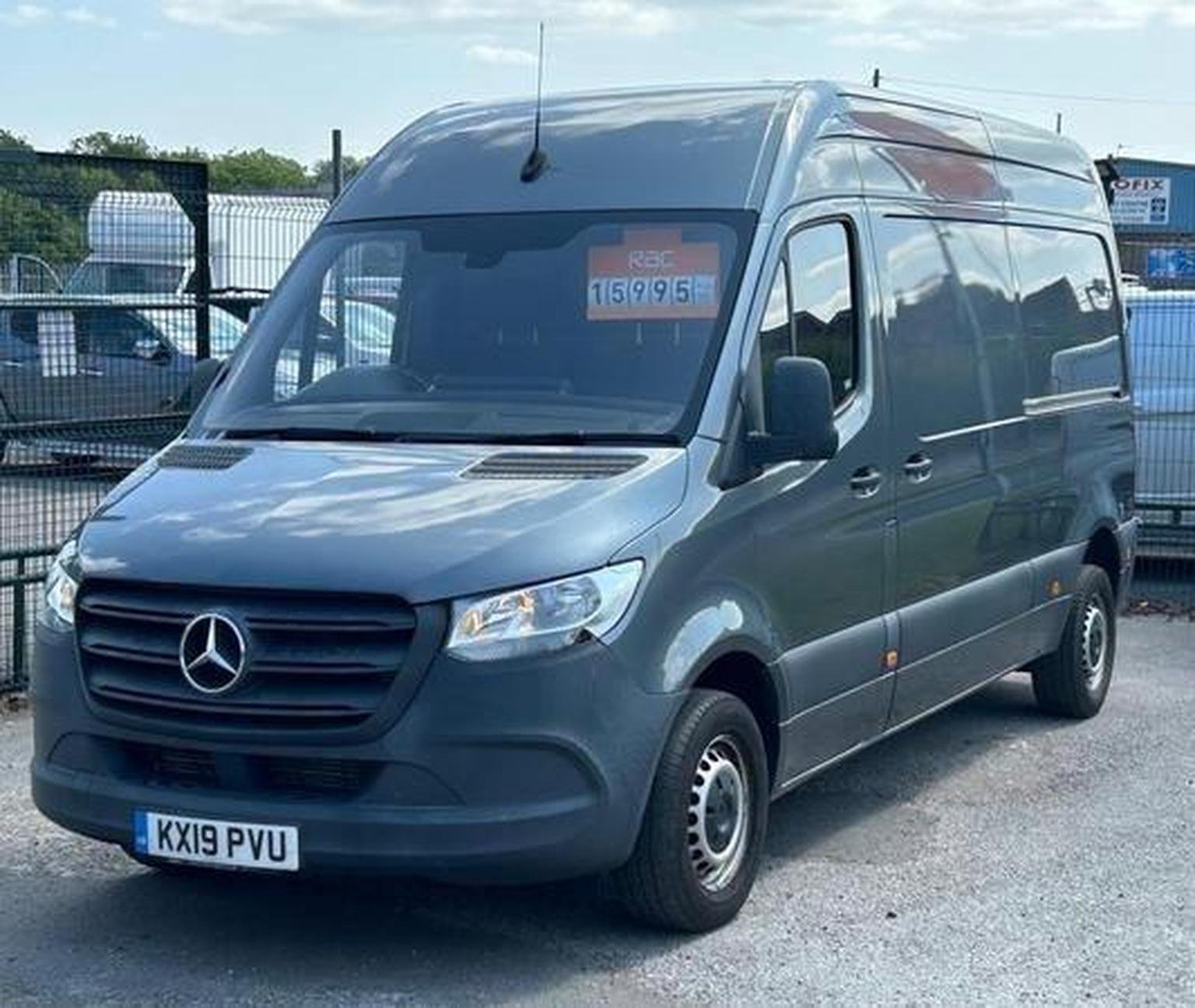 Mercedes Benz Sprinter