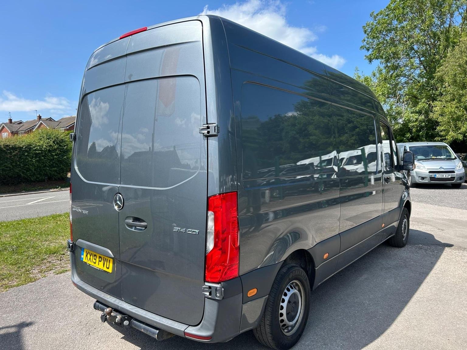 Mercedes Benz Sprinter