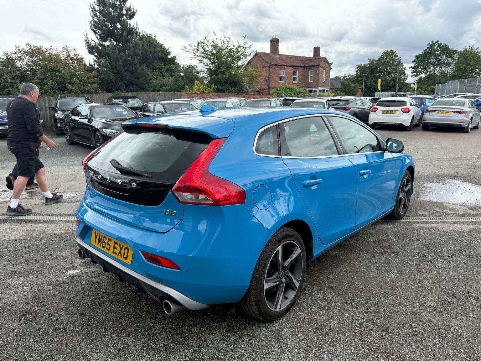 Volvo V40
