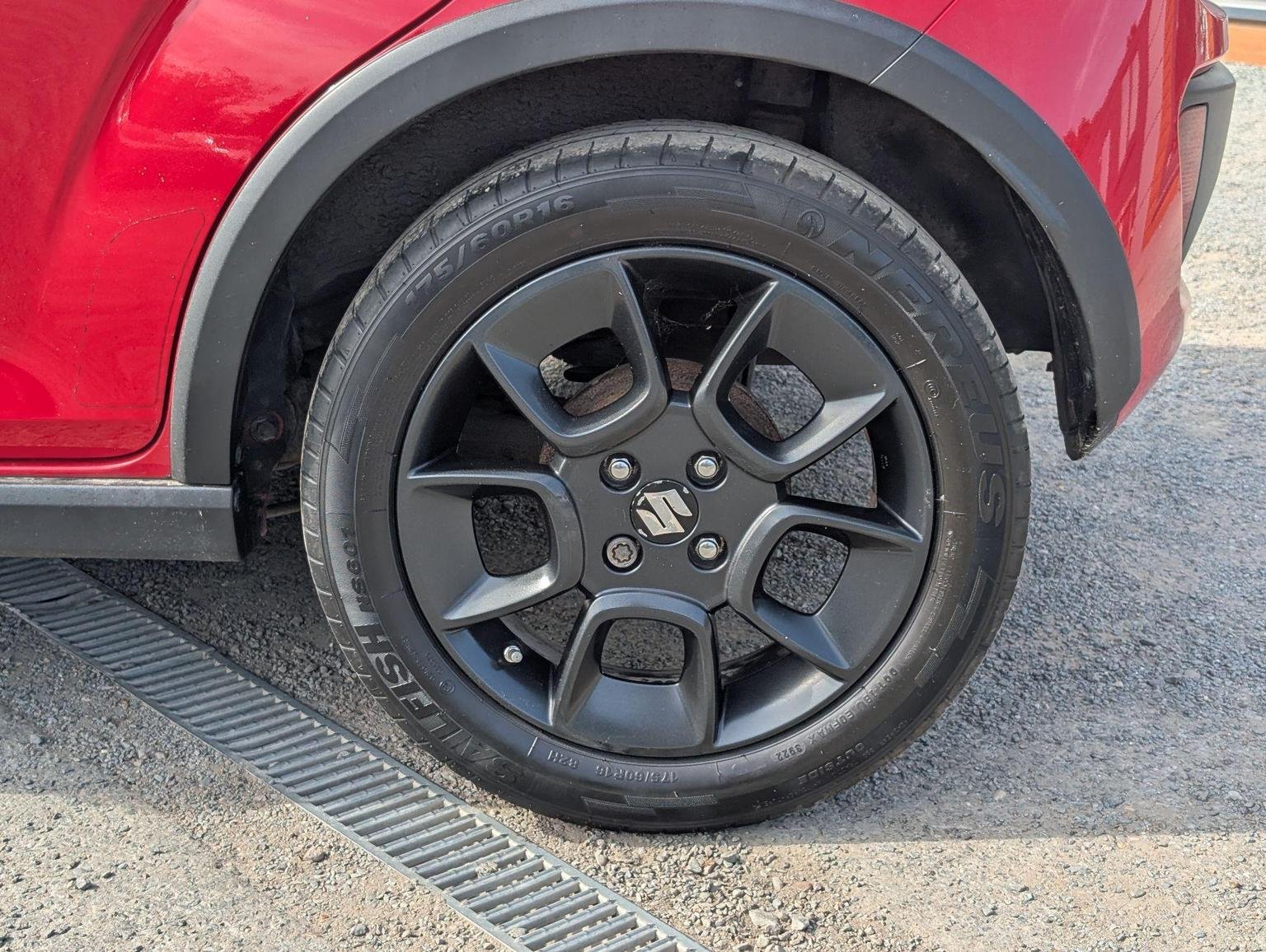 Suzuki Ignis