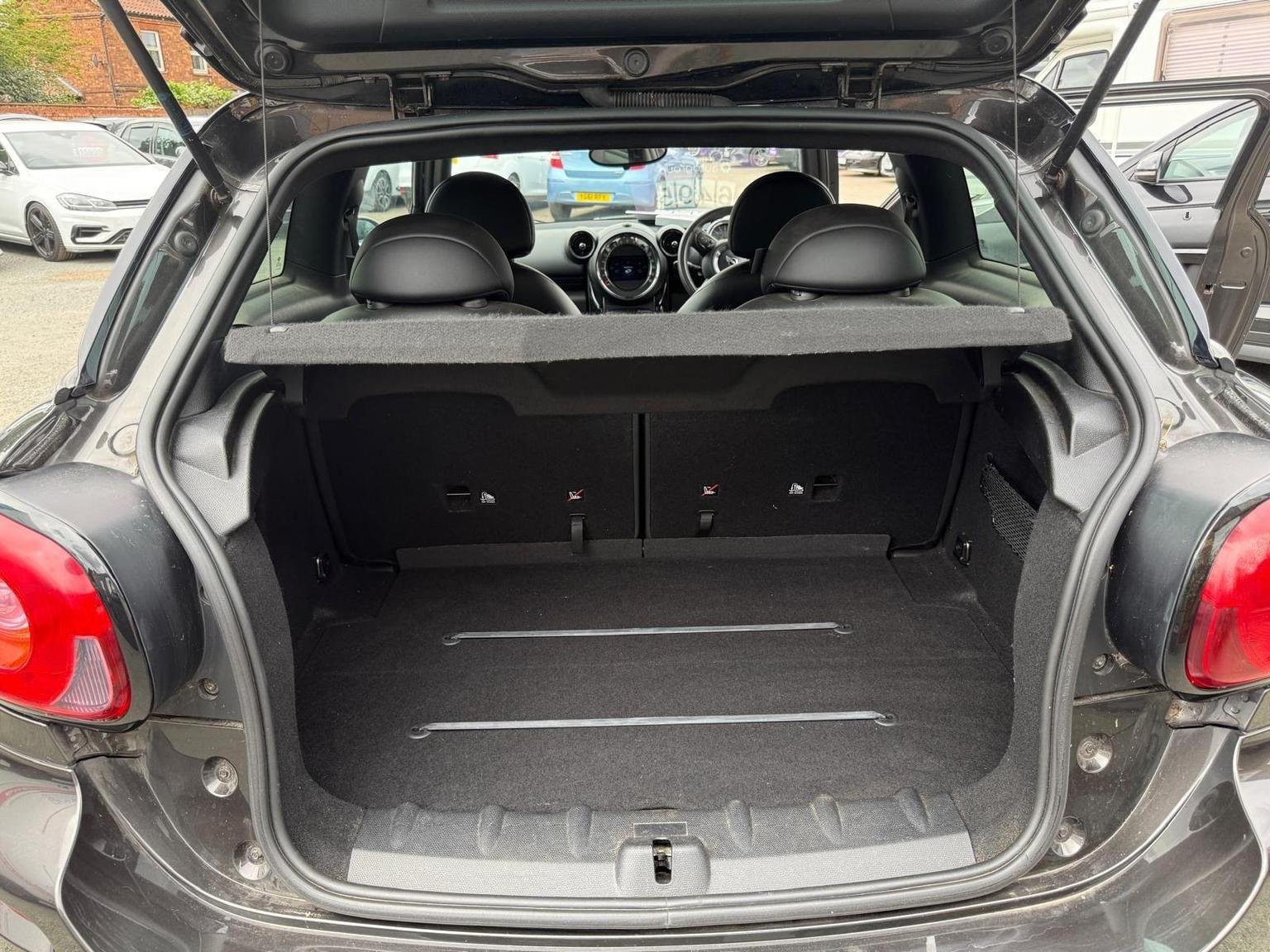 MINI Paceman