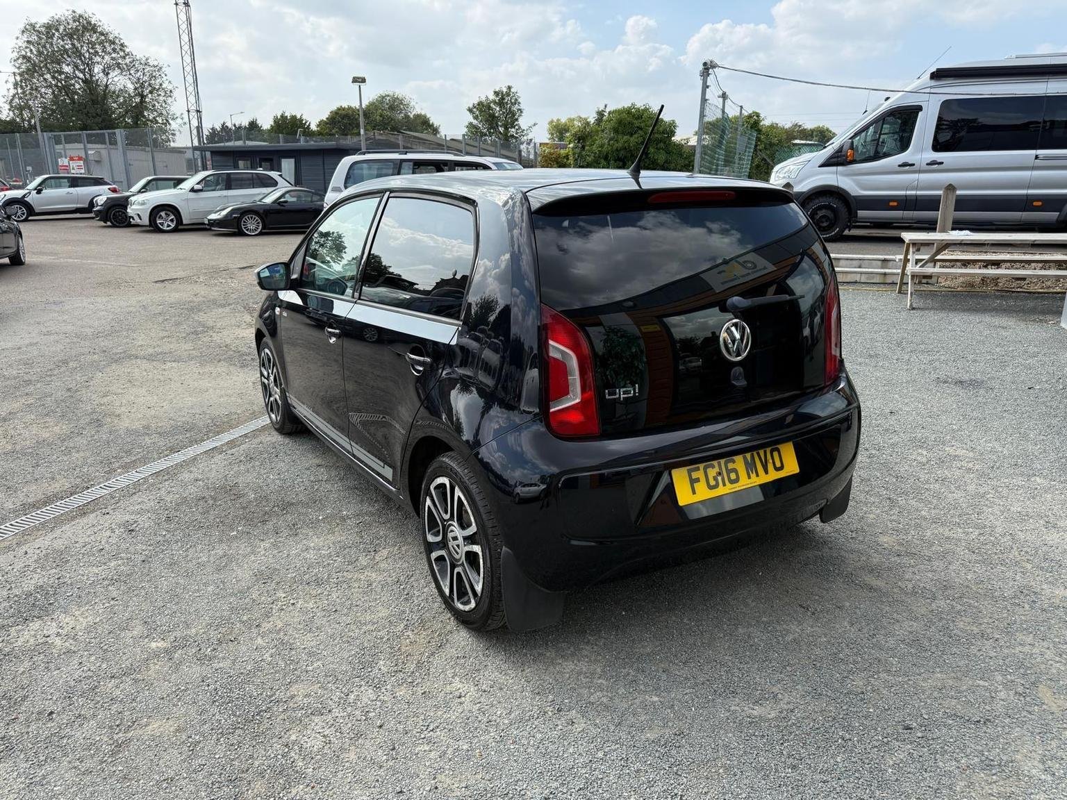 Volkswagen UP