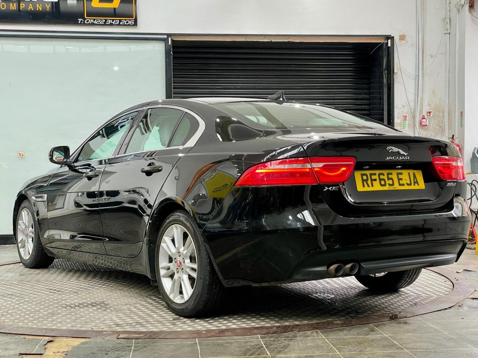 Jaguar XE