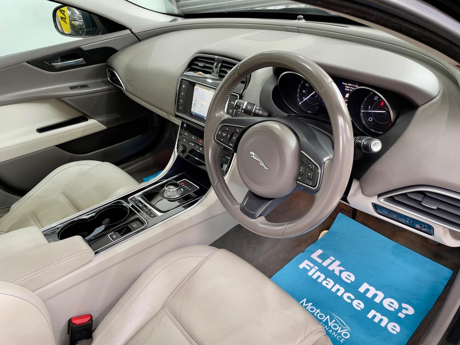 Jaguar XE
